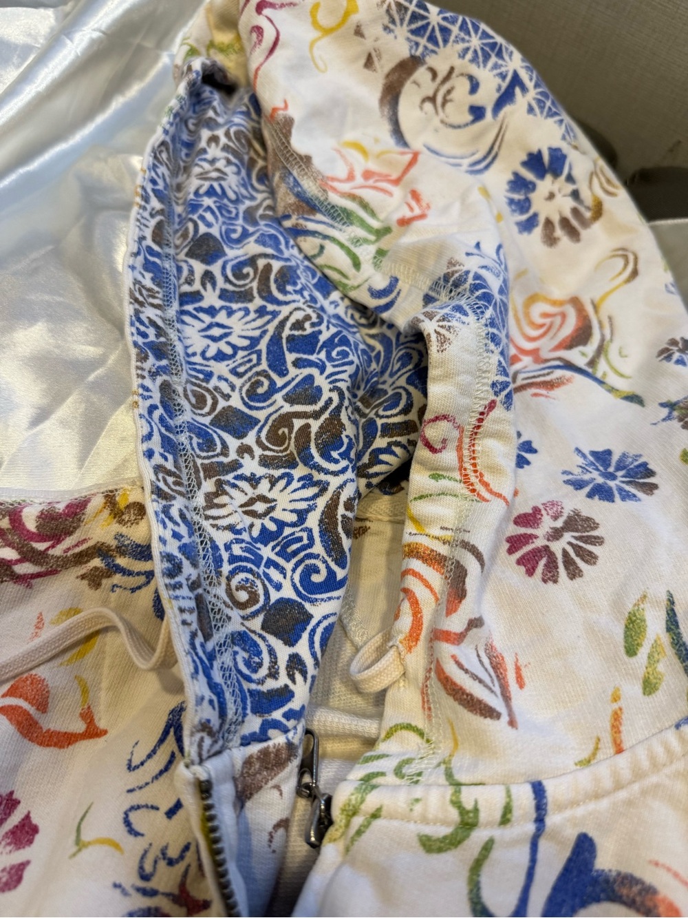 Women's Multi-Color Patterned Hooded Jacket - Picture 3 of 5